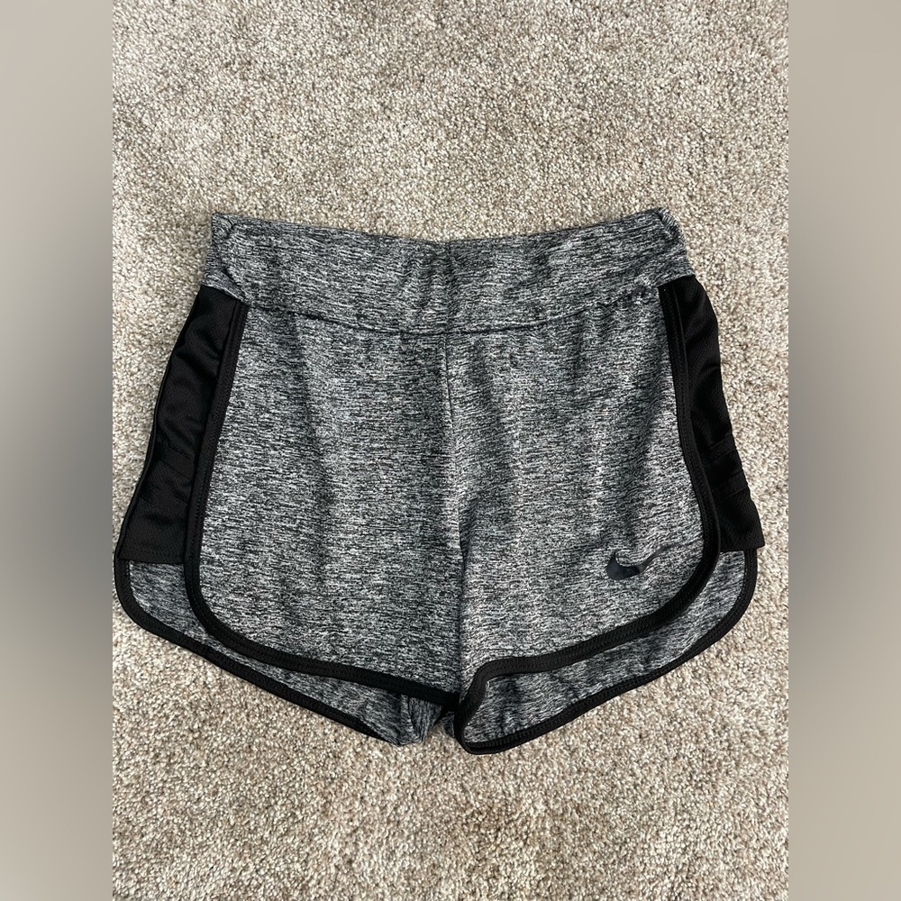 Nike Girls youth Heathered Gray and Black Athletic Shorts L/XL